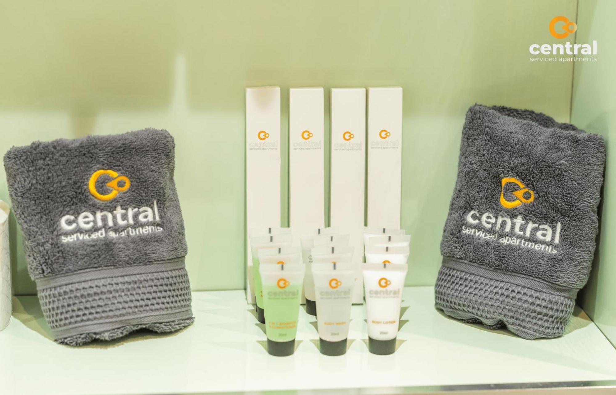 Central Serviced Apartments - 2 Bedroom - Ground Floor - Monthly & Weekly Bookings Welcome - Free Street Parking - 2 Double Beds - Wifi - Smart Tvs In Rooms - Fully Equipped - Heating 24-7 - Contractor & Short Stay Favourite Dundee Exterior foto